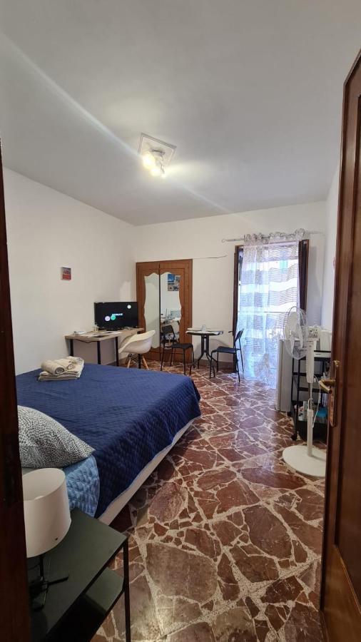 A Punta Terra Isnello Bed & Breakfast Exterior photo
