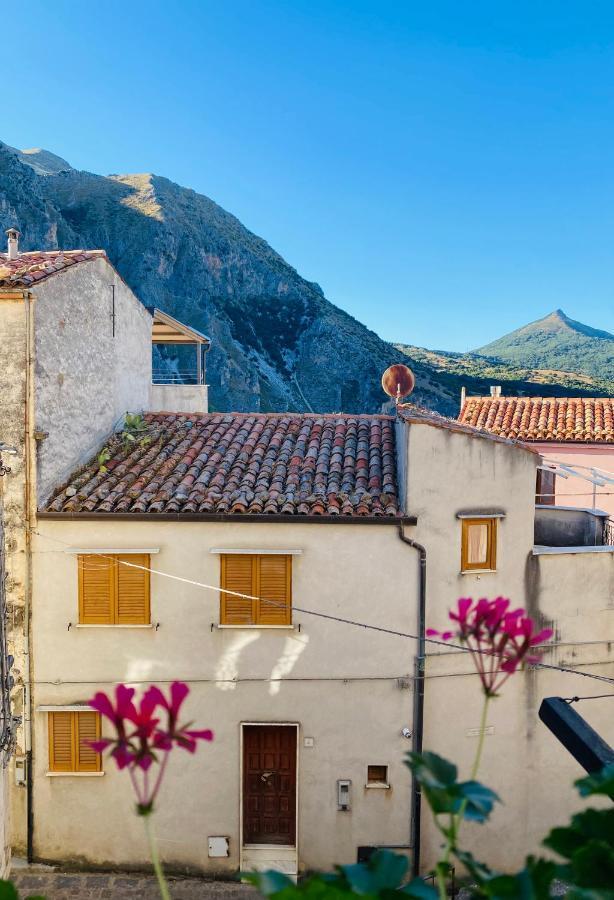 A Punta Terra Isnello Bed & Breakfast Exterior photo