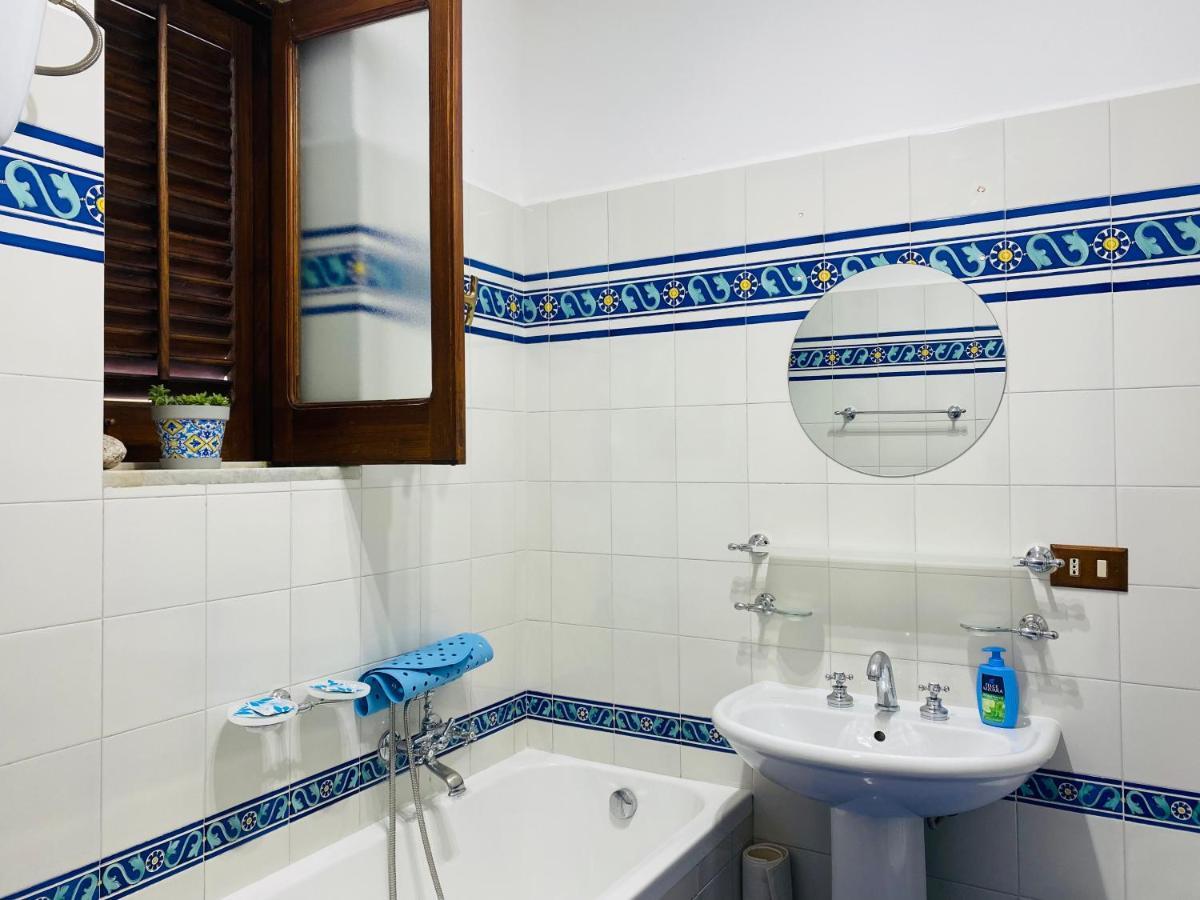 A Punta Terra Isnello Bed & Breakfast Exterior photo